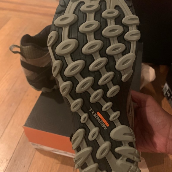 Boots - Picture 5 of 7